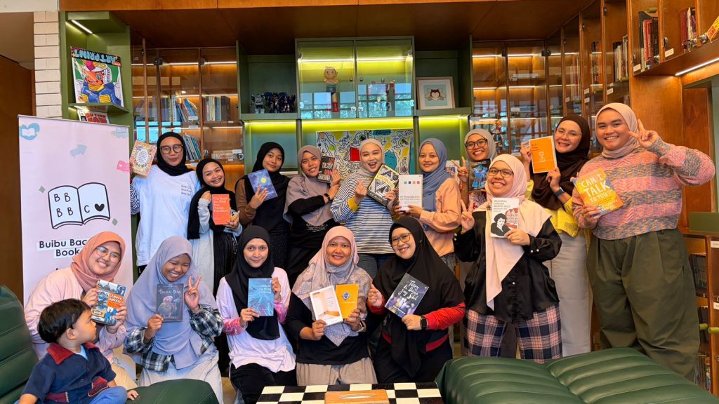 Buibu Baca Bersama: Jeda Sejenak dari Rutinitas dengan&nbsp;Membaca