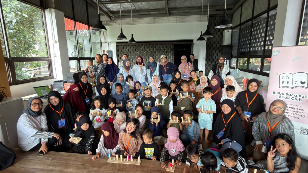 Bernyanyi hingga Merakit Kincir: Cara Seru Kenalkan Energi Terbarukan pada&nbsp;Anak